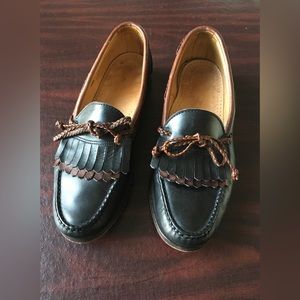 Allen Edmonds Sz 9 1/2 B slip on fringe loafers